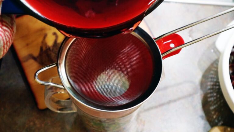 How to Make Roselle Tea